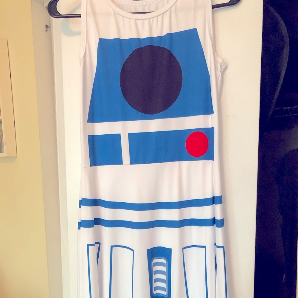 Blue and White Sleeveless Dress